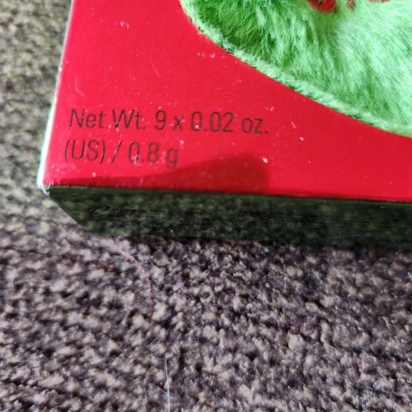 Revolution X The Grinch eyeshadow makeup palette NEW - Picture 2 of 6